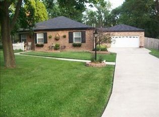 10643 Stalford Rd, Countryside, IL 60525