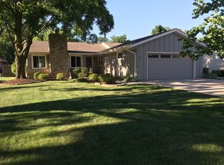 638 Roland St, Oconomowoc, WI 53066