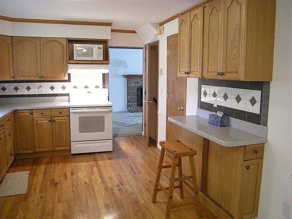 3rd image of 6080 Jackie Dr