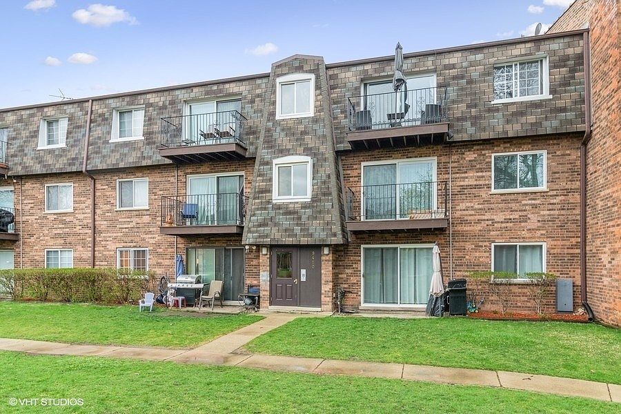 1st image of 9410 Bay Colony Dr APT 3N