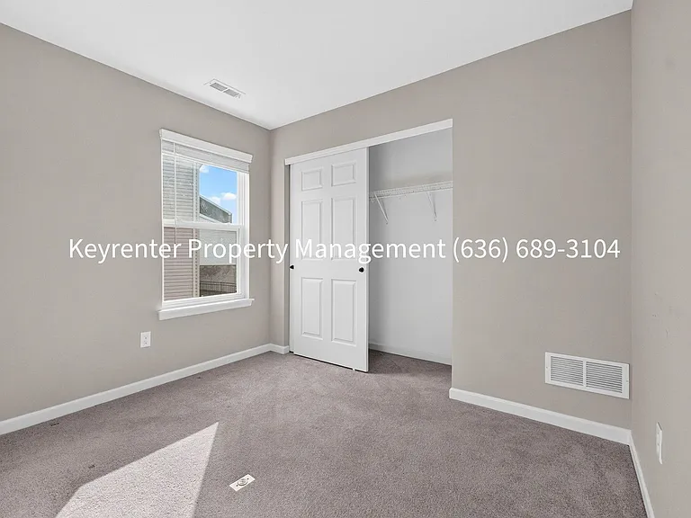 2823 Winding Valley Dr — Photo 9