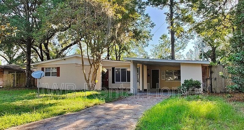 1st image of 4525 Rainer Rd