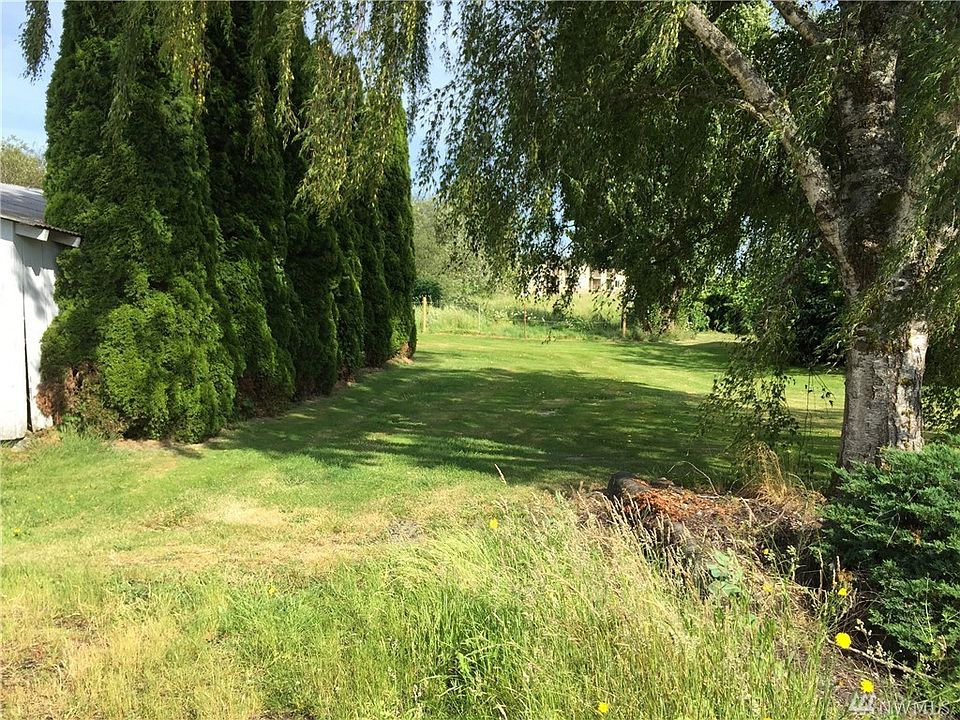 2nd image of 2348 40th Ave