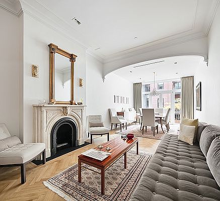 4th image of 225 E 48th St #1