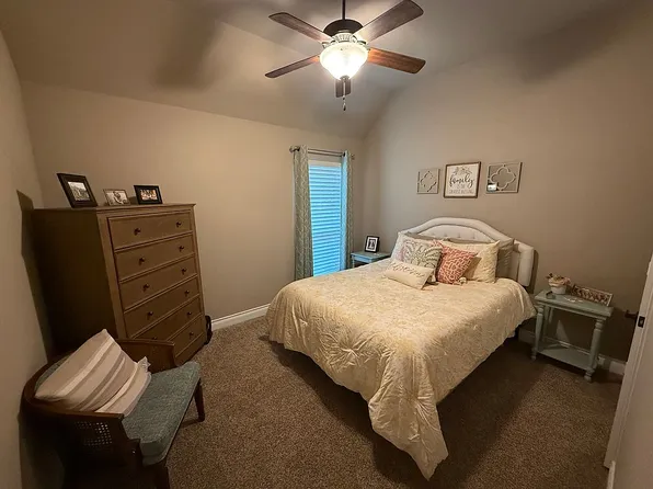 2335 Mayfield Trail Ct, League City, TX 77573