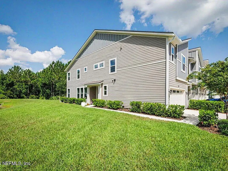 11150 Minnetta Ct — Photo 3
