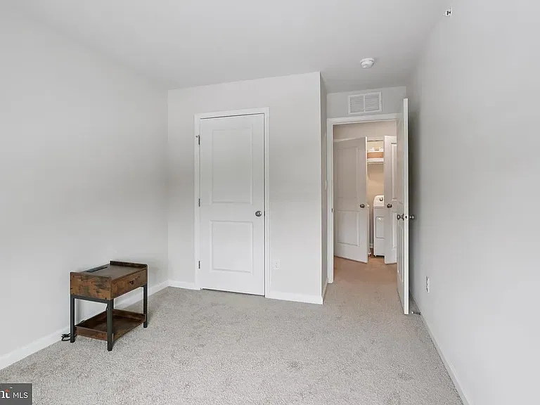 1138 Martin Rd — Photo 17