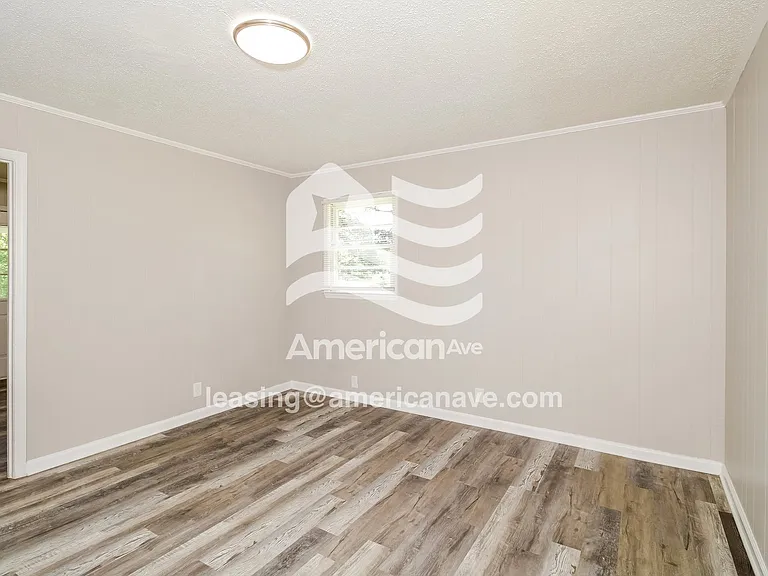 1231723_003_living_room_12831882.jpg