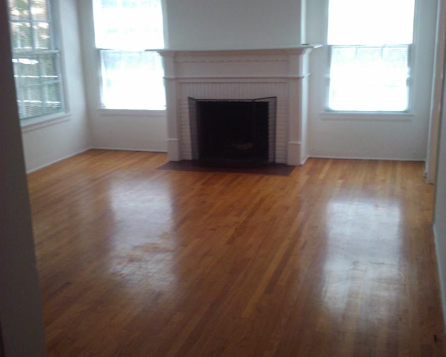 Living Room Without Furniture