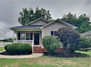1023 Avon Ave, Burlington, NC 27215