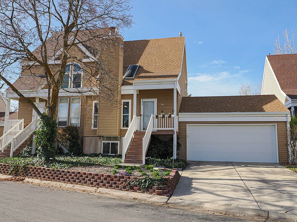 1st image of 734 E Gables St