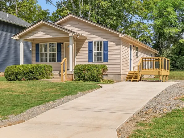 1311 Poplar Ct, Clarksville, TN 37040