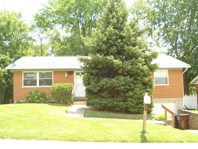 909 Loraine Ct photo 1