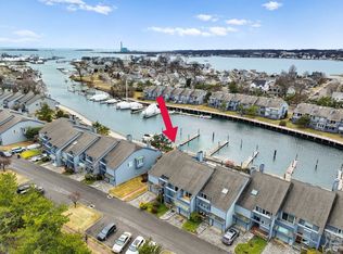 1 Island Dr UNIT 21, Norwalk, CT