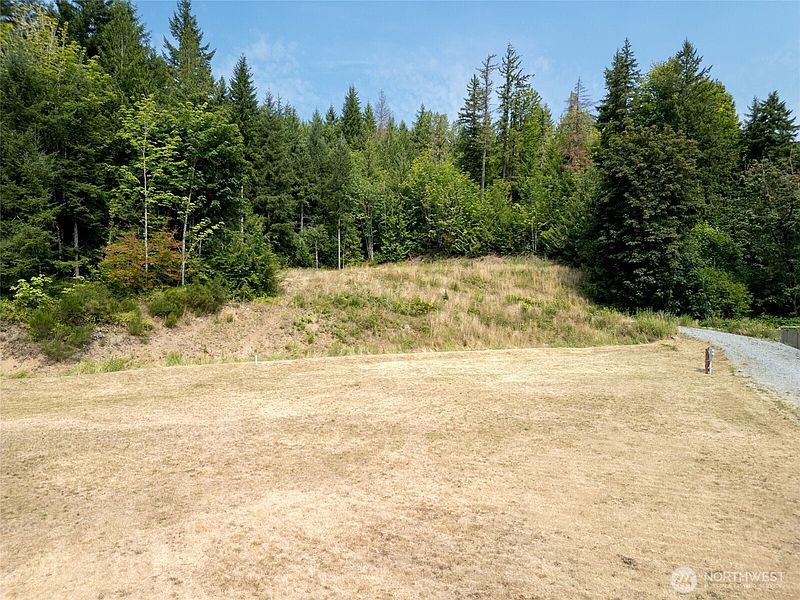 3rd image of 37373 Fieldstone Court