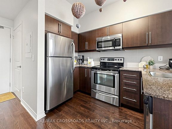 5th image of 2885 Bayview Ave #1401