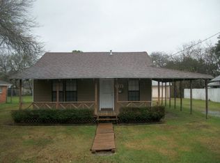 6213 Mire St, Groves, TX 77619