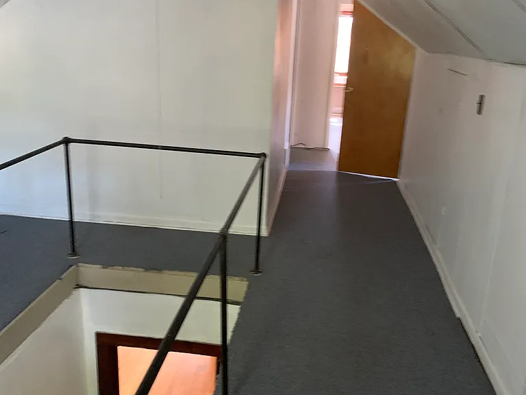 611 Cliff St — Photo 5