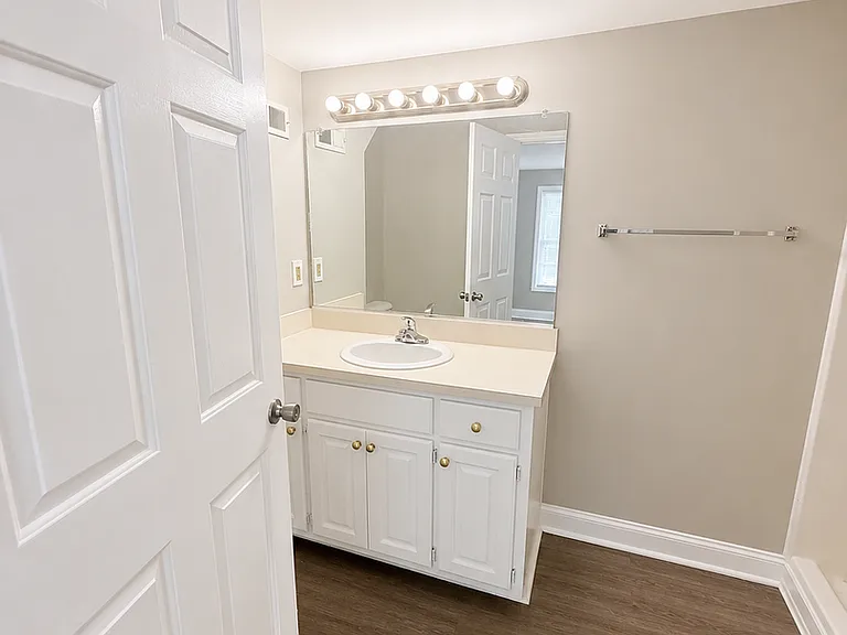 303 Providence Rd — Photo 17