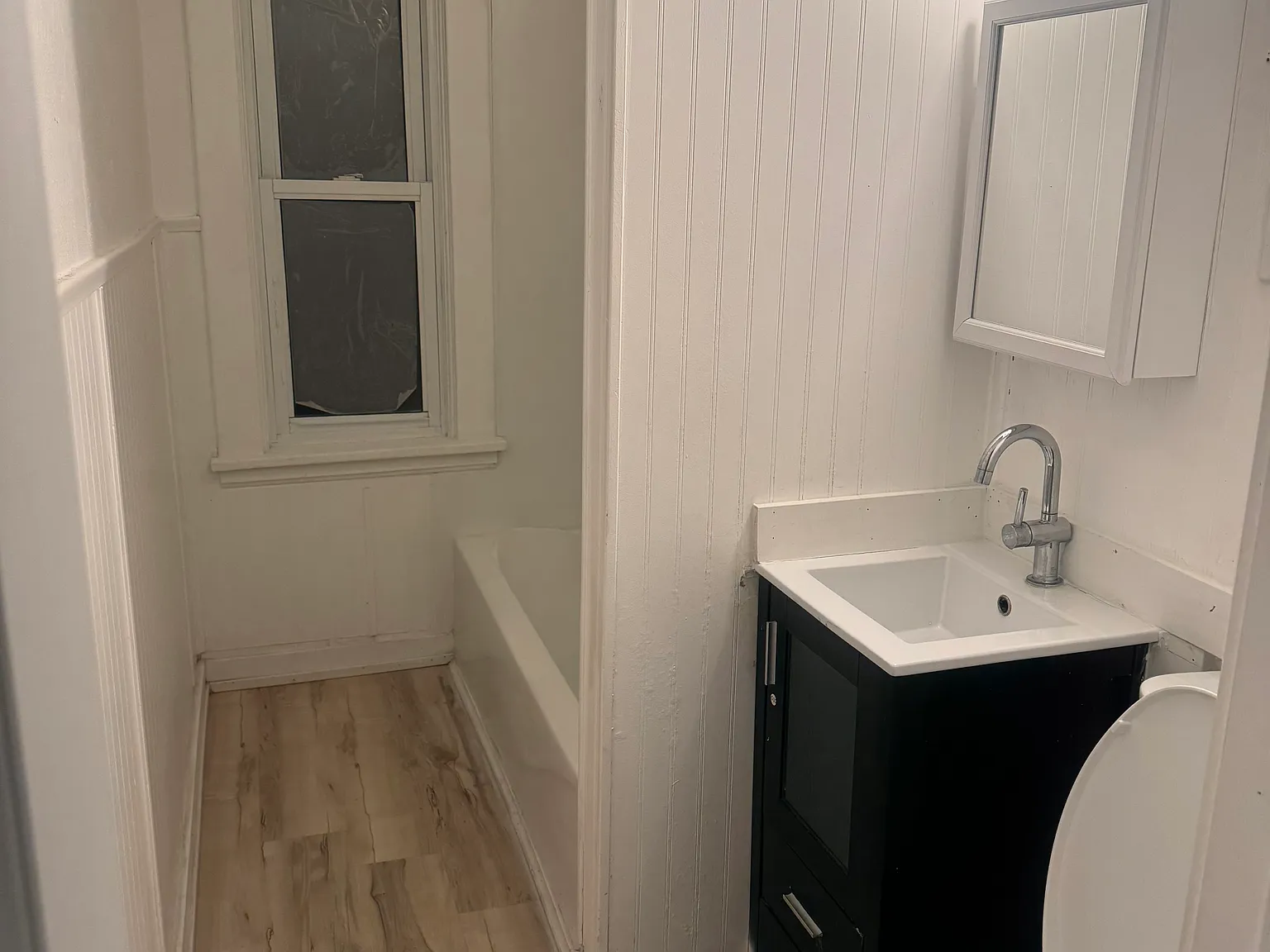 2 bed, 1000 sqft, $1,400 — Photo 3