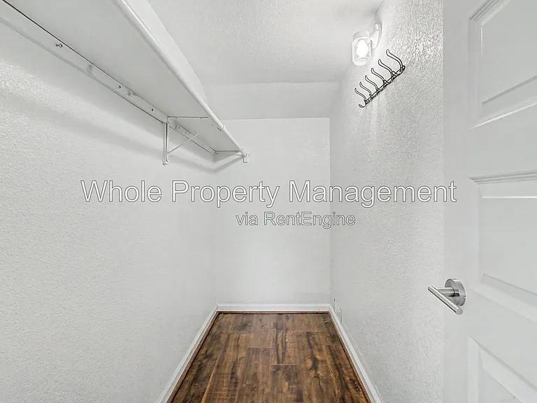 2991 Hudson St — Photo 16