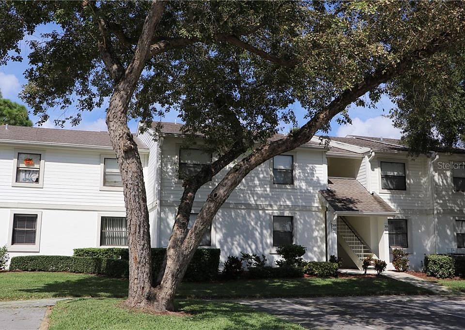 1st image of 307 Windward Pl #307