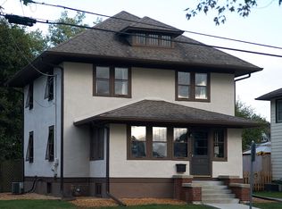 357 S Hayward St, Woodstock, IL 60098
