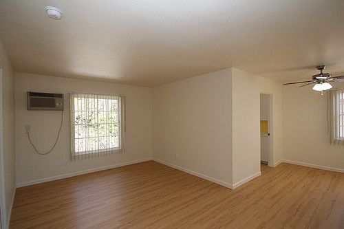 5th image of 1239 E Washington Blvd