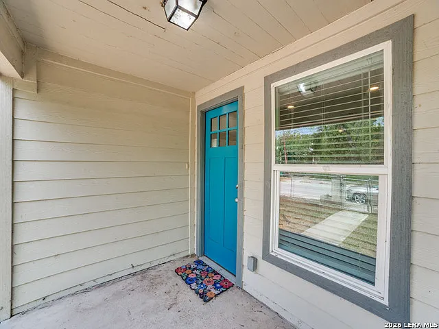 3 bed, 2.0 bath, 1473 sqft, $1,800 — Photo 2