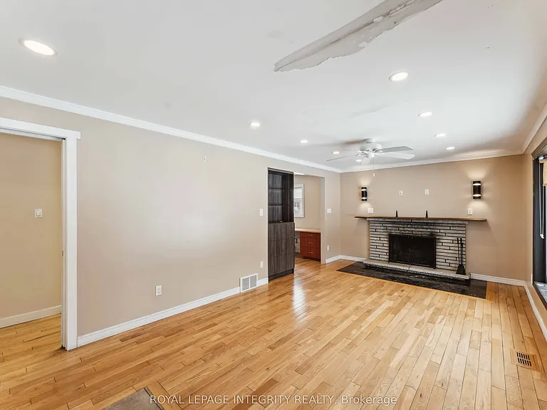 4670 Fallowfield Rd — Photo 7