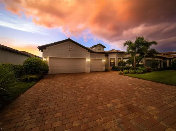 6851 Winding Cypress DR, NAPLES, FL 34114