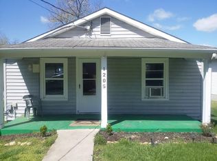 1205 Hawthorne Ave, Louisville, VA 24416