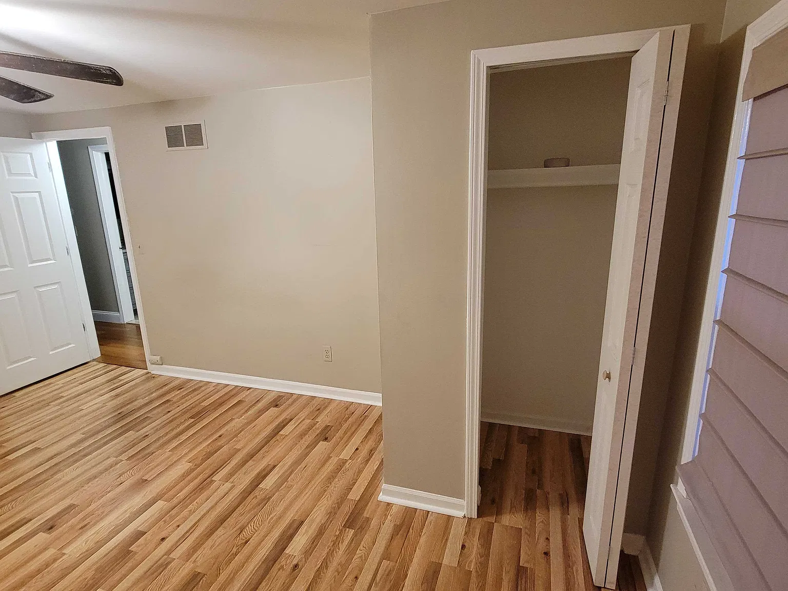 68305 Howard St — Photo 3