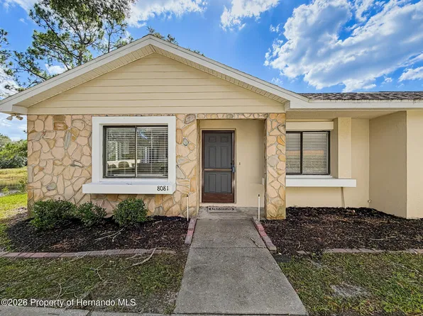 8180 Sturbridge Ct, Weeki Wachee, FL 34613