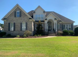 690 Cedar Ridge Dr, Winterville, NC 28590