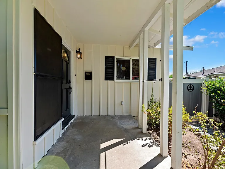 4570 Emerson St — Photo 10