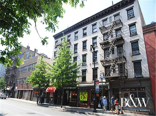 Rented by Buchbinder & Warren | media 8