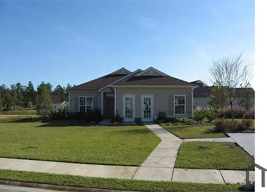 1 Twin Oaks Pl