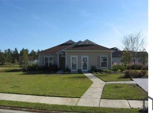 1 Twin Oaks Pl, Savannah, GA 31407
