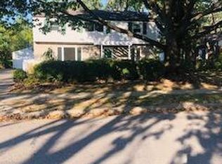 218 Darbyhurst Rd, Columbus, OH 43228