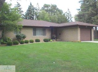 234 Kenberry Dr, East Lansing, MI 48823