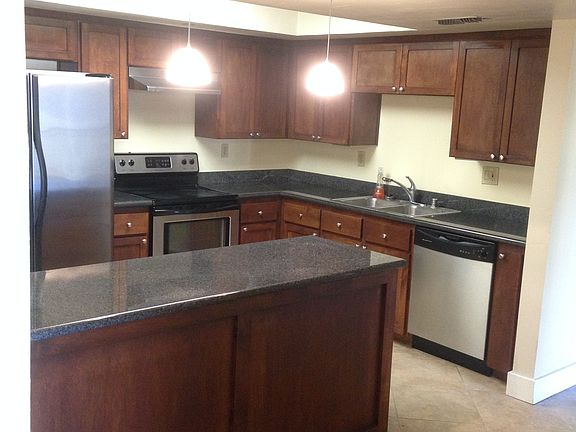 2nd image of 500 North St