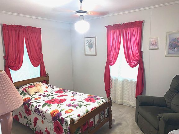 4th image of 311 Leslie Ln