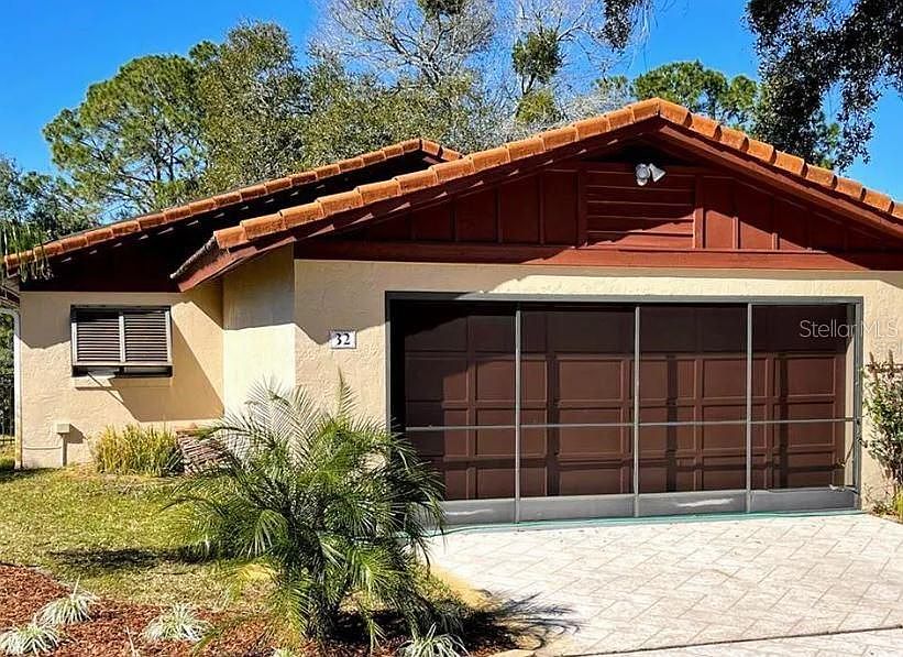 1st image of 32 Lago Vista Pl