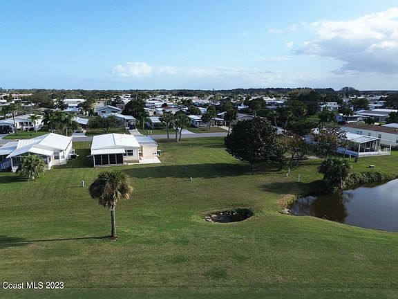 5th image of 1022 Barefoot Cir