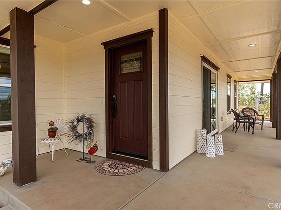 2nd image of 1610 Louie Ln