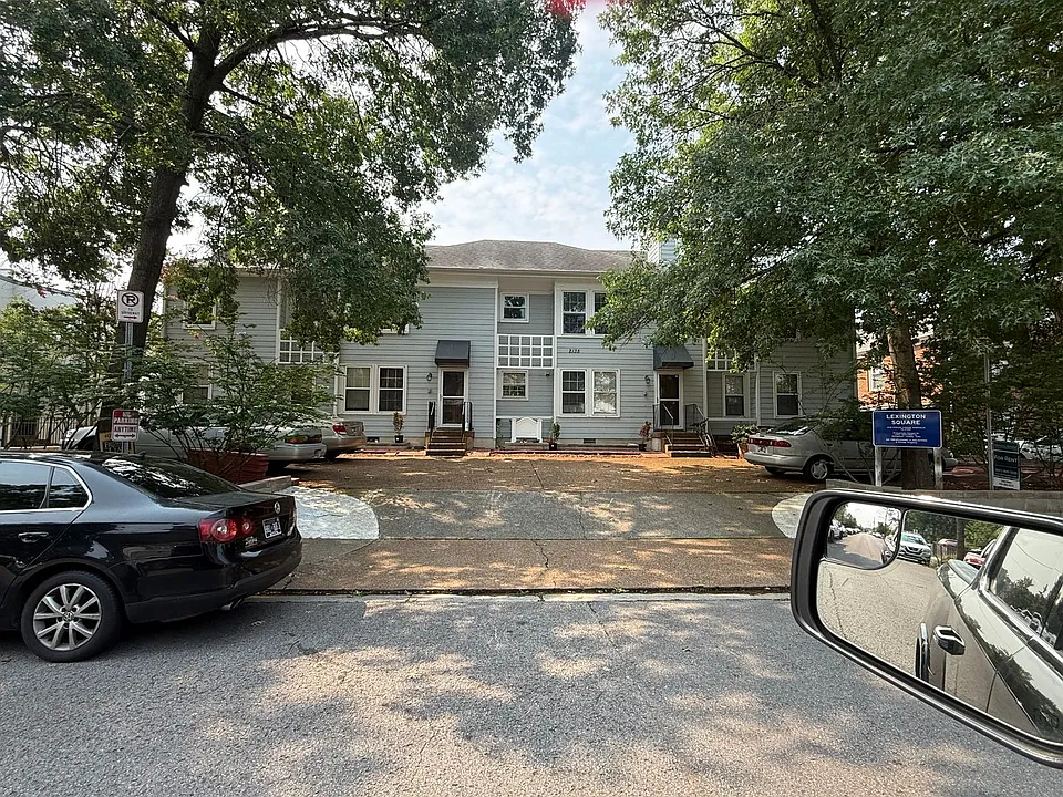 2135 Acklen Ave #8
