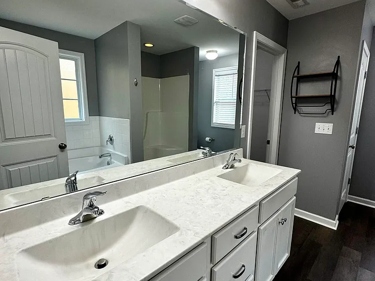9393 Cassadine Ct — Photo 10