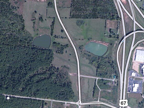 3rd image of Woodland Dr