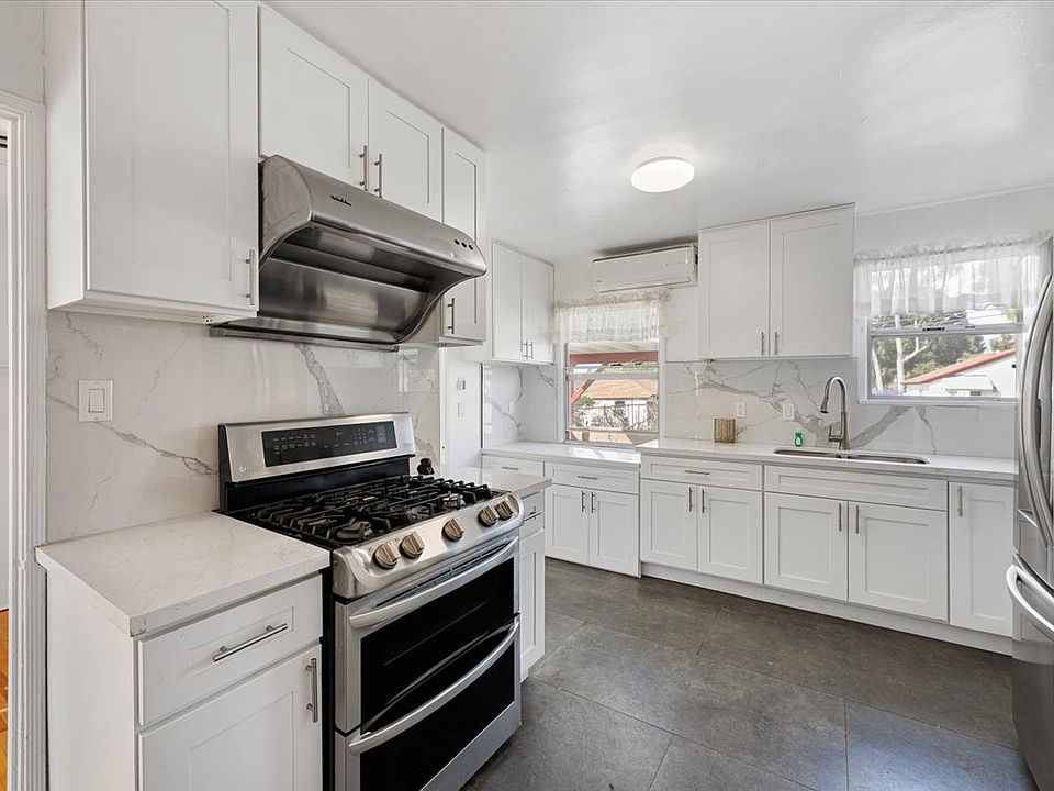 1st image of 2313 Schoolside Ave